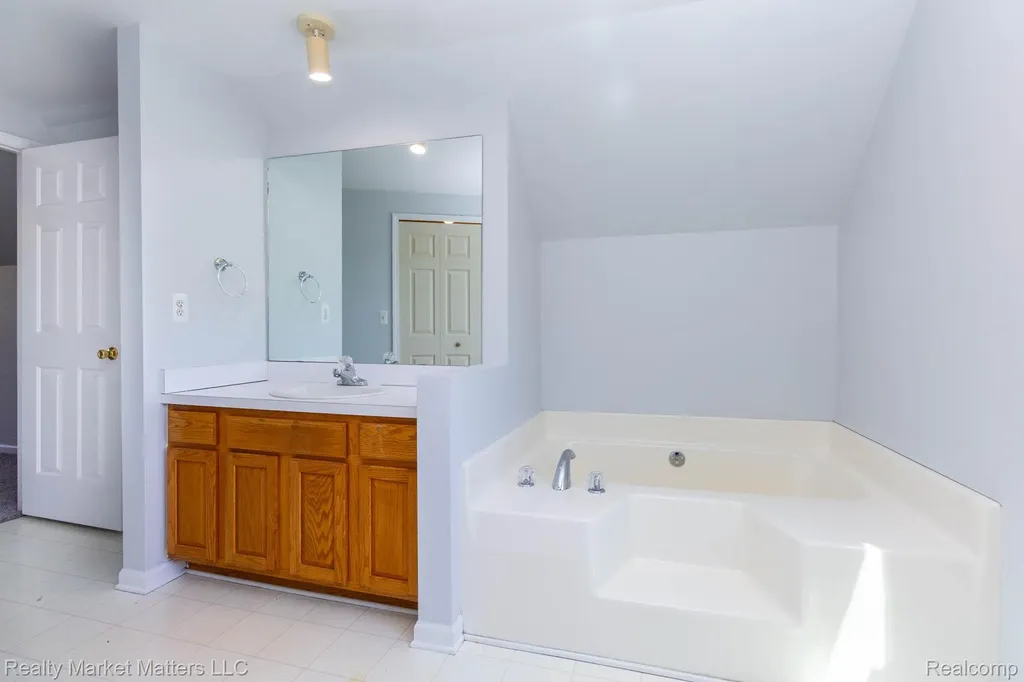 8164 N Genesee Road Genesee Charter Township MI 48458