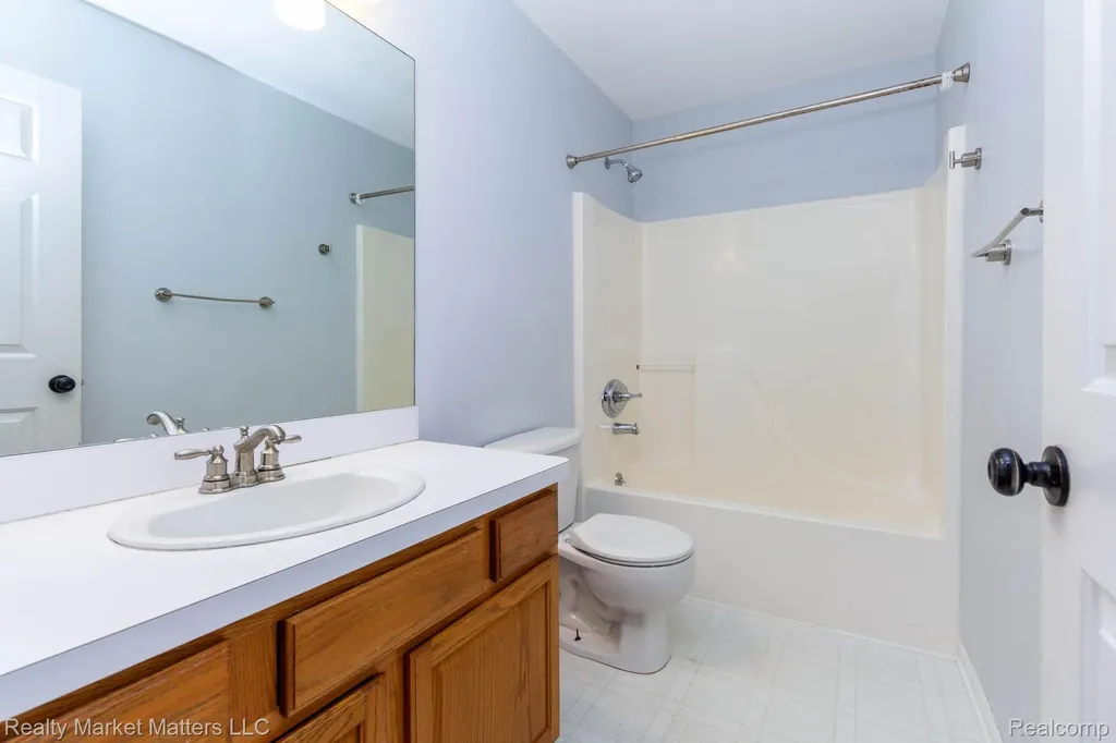 8164 N Genesee Road Genesee Charter Township MI 48458