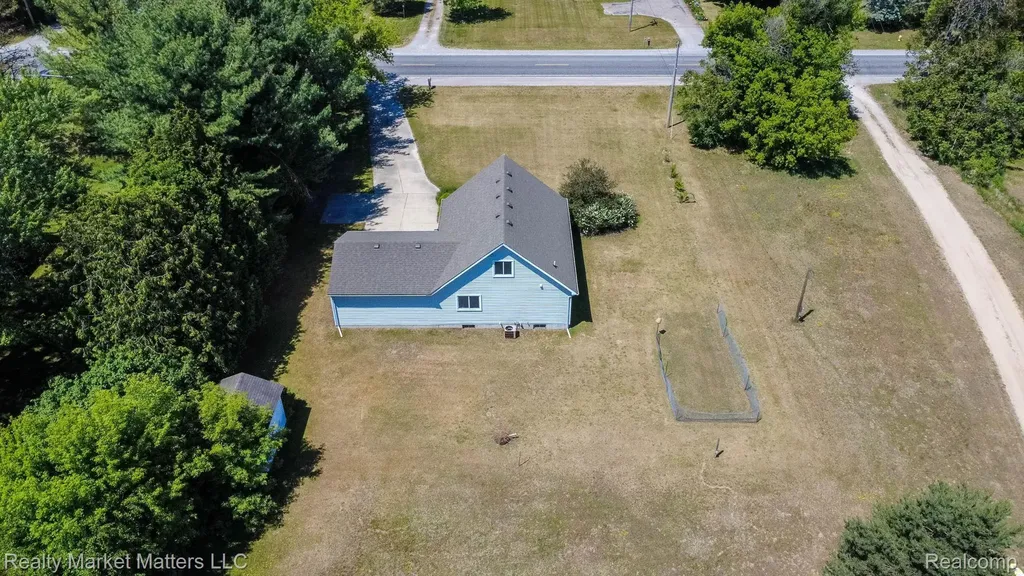 8164 N Genesee Road Genesee Charter Township MI 48458