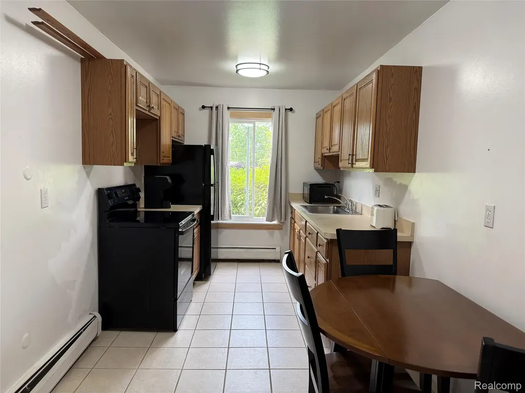 4109 Benjamin Avenue Royal Oak City MI 48073