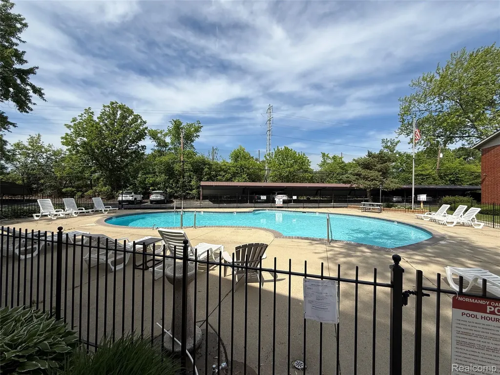 4109 Benjamin Avenue Royal Oak City MI 48073