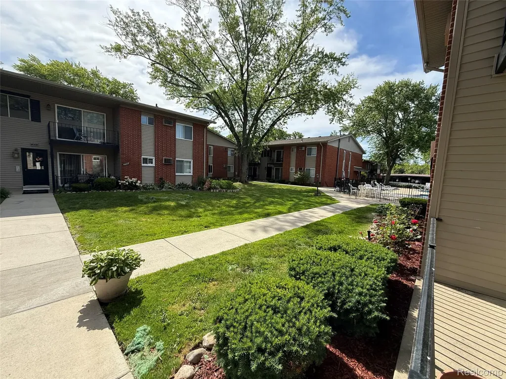 4109 Benjamin Avenue Royal Oak City MI 48073