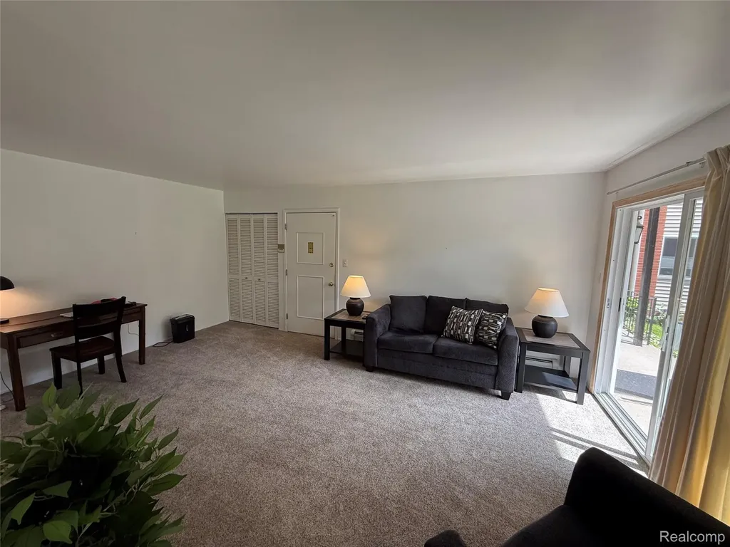 4109 Benjamin Avenue Royal Oak City MI 48073