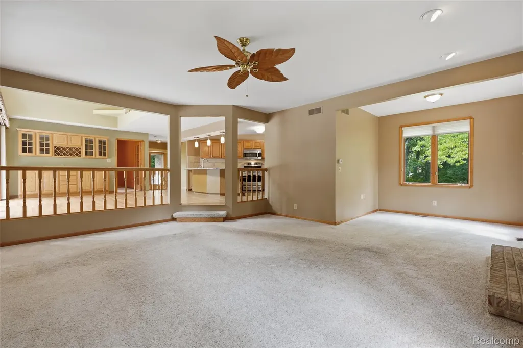 27967 Galien Drive Lyon Charter Township MI 48178