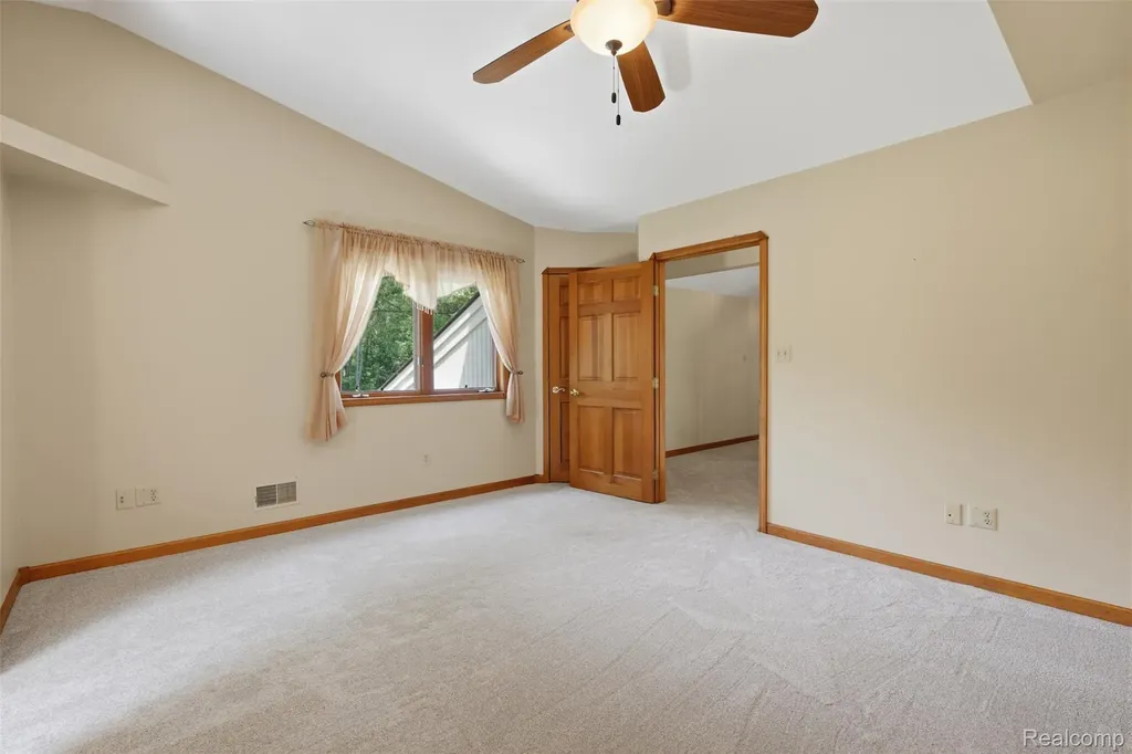 27967 Galien Drive Lyon Charter Township MI 48178