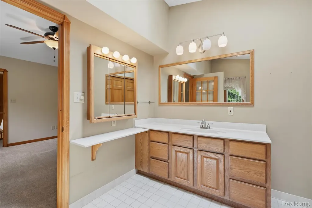 27967 Galien Drive Lyon Charter Township MI 48178
