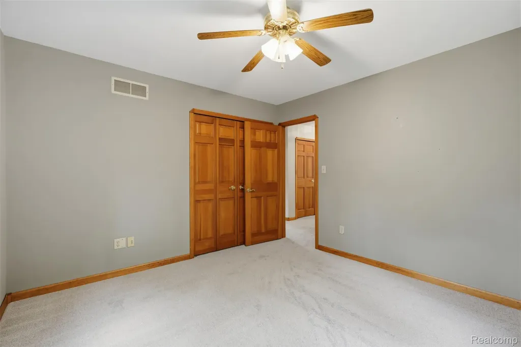 27967 Galien Drive Lyon Charter Township MI 48178