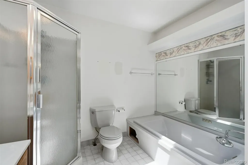 27967 Galien Drive Lyon Charter Township MI 48178