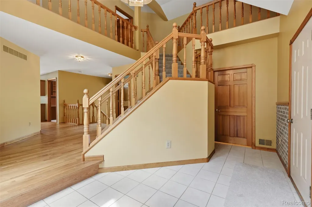 27967 Galien Drive Lyon Charter Township MI 48178