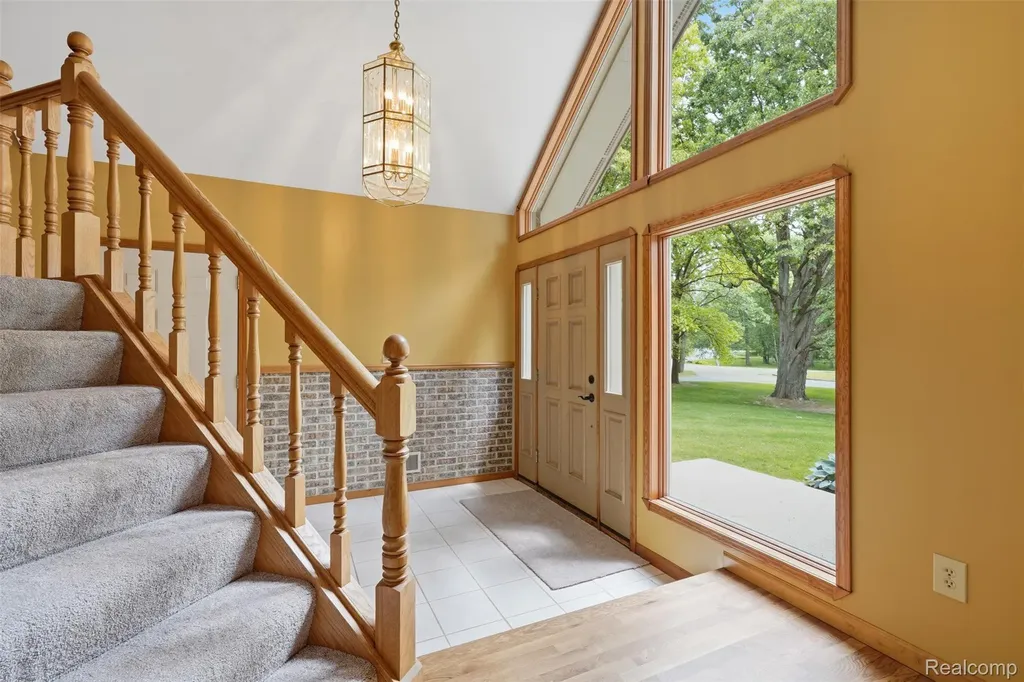 27967 Galien Drive Lyon Charter Township MI 48178
