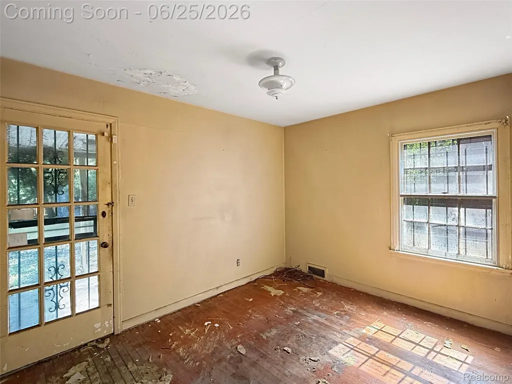 13334 Elmdale Street Detroit City MI 48213