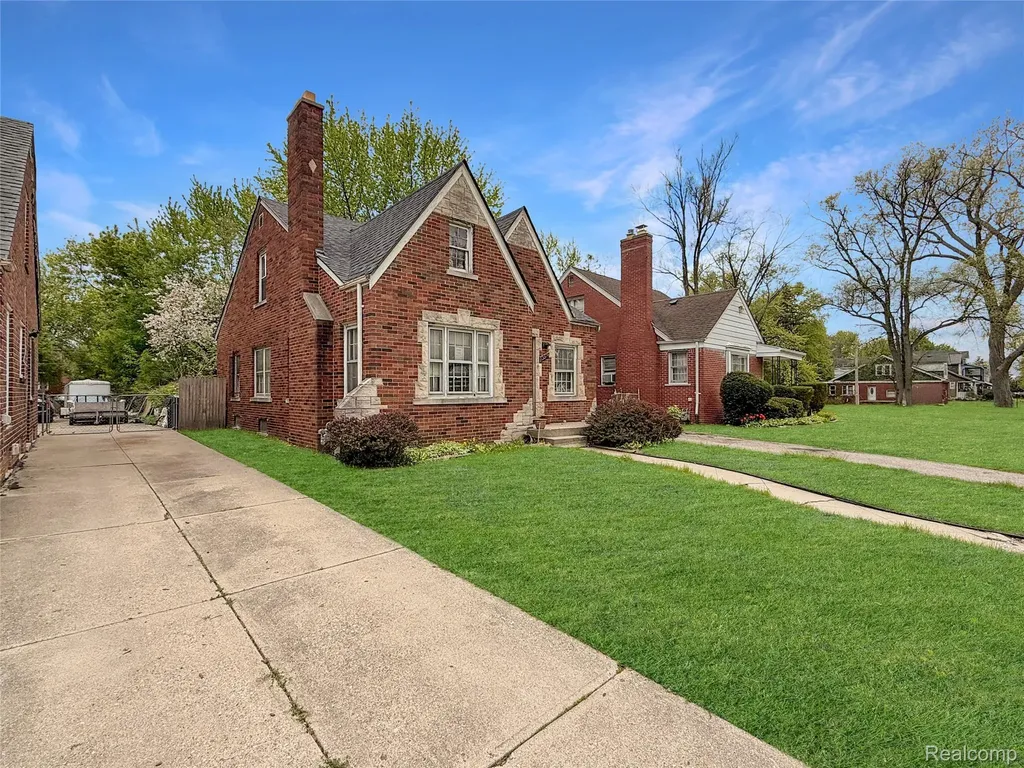 13334 Elmdale Street Detroit City MI 48213