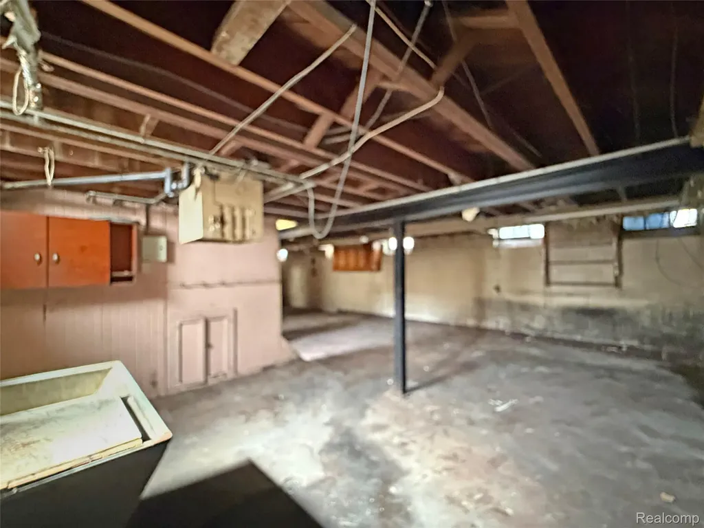 13334 Elmdale Street Detroit City MI 48213