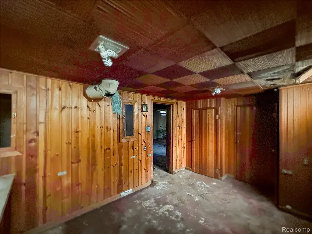 13334 Elmdale Street Detroit City MI 48213