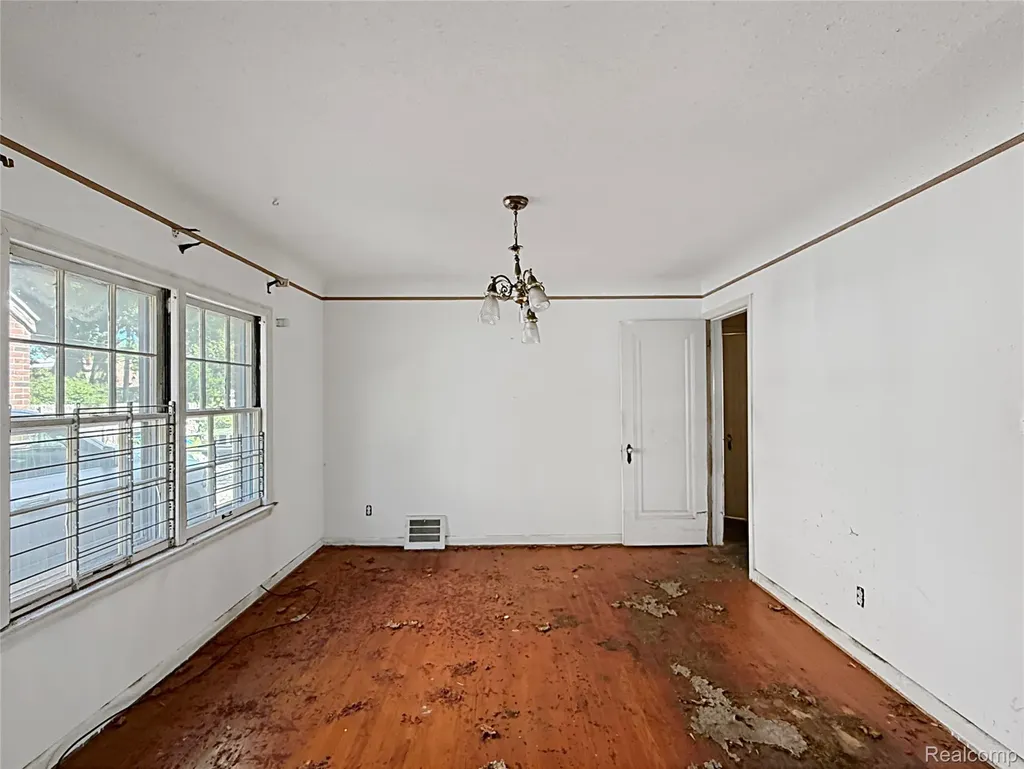 13334 Elmdale Street Detroit City MI 48213