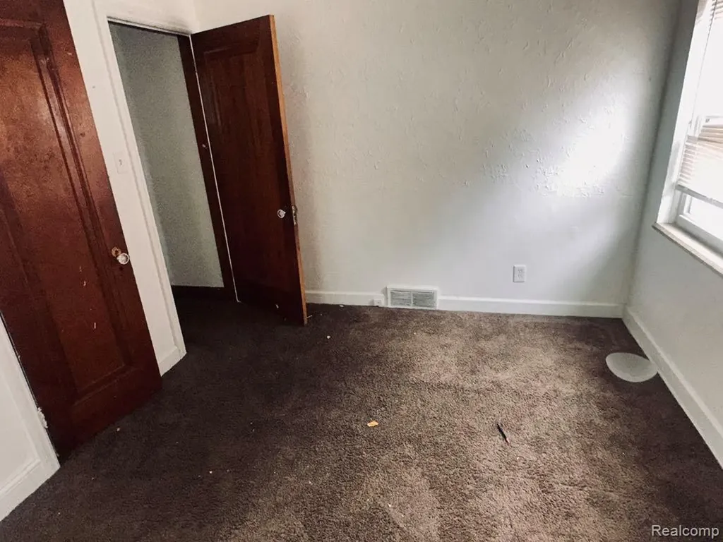 5050 Grayton Street Detroit City MI 48224