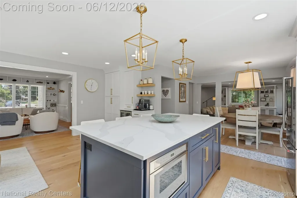 46490 Rockledge Drive Plymouth Charter Township MI 48170