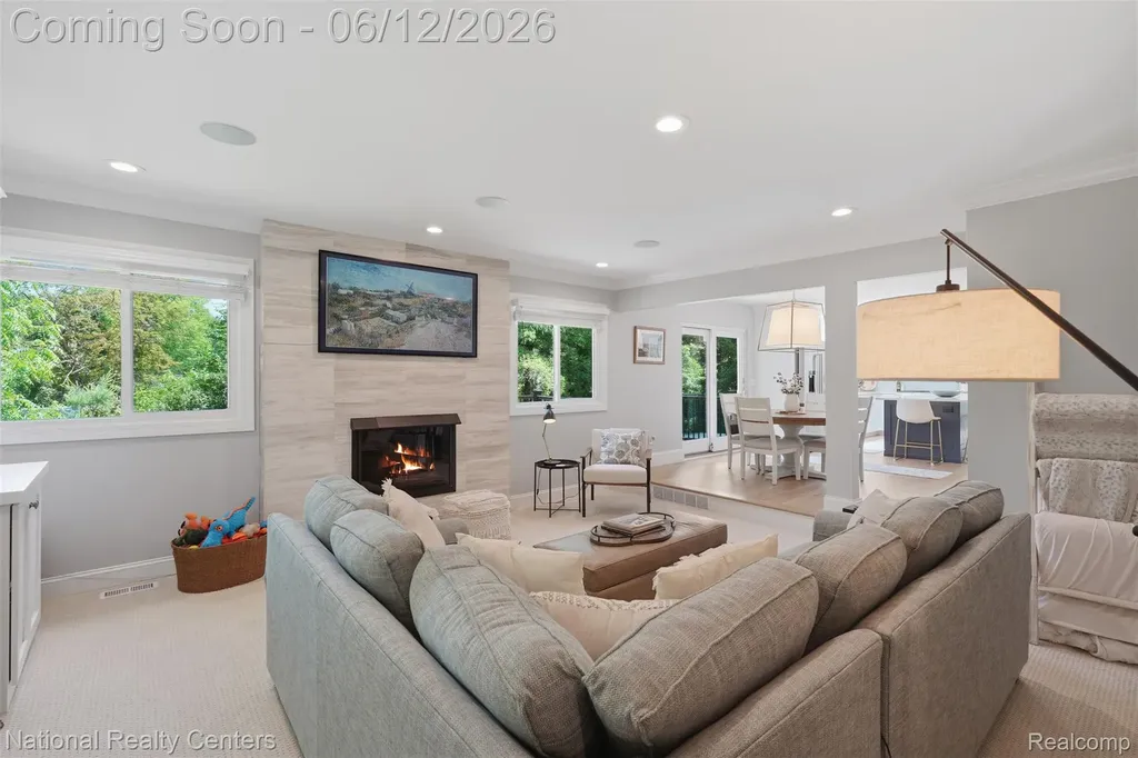 46490 Rockledge Drive Plymouth Charter Township MI 48170