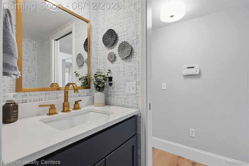 46490 Rockledge Drive Plymouth Charter Township MI 48170