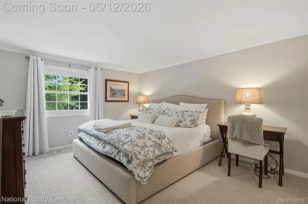 46490 Rockledge Drive Plymouth Charter Township MI 48170