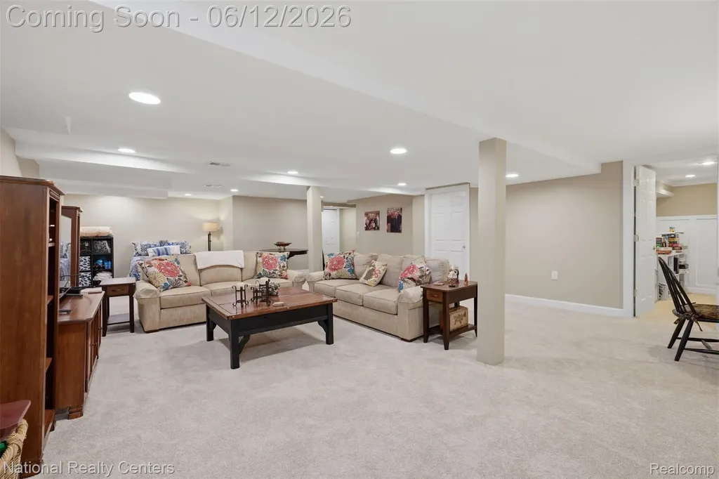 46490 Rockledge Drive Plymouth Charter Township MI 48170