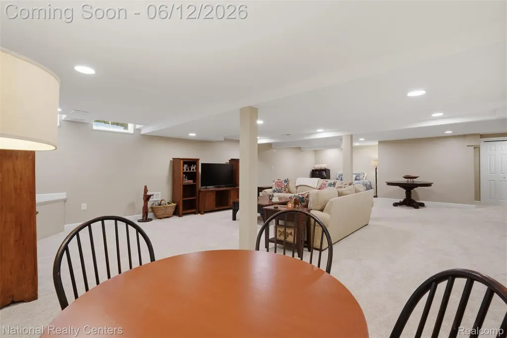 46490 Rockledge Drive Plymouth Charter Township MI 48170