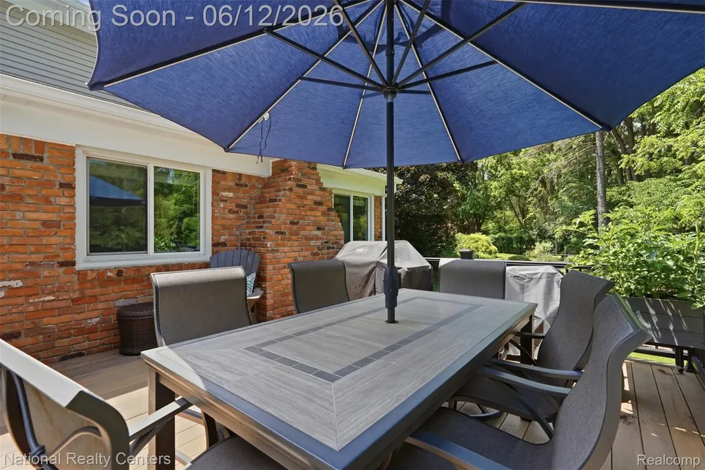 46490 Rockledge Drive Plymouth Charter Township MI 48170