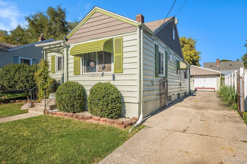 1431 Irene Avenue Flint City MI 48503