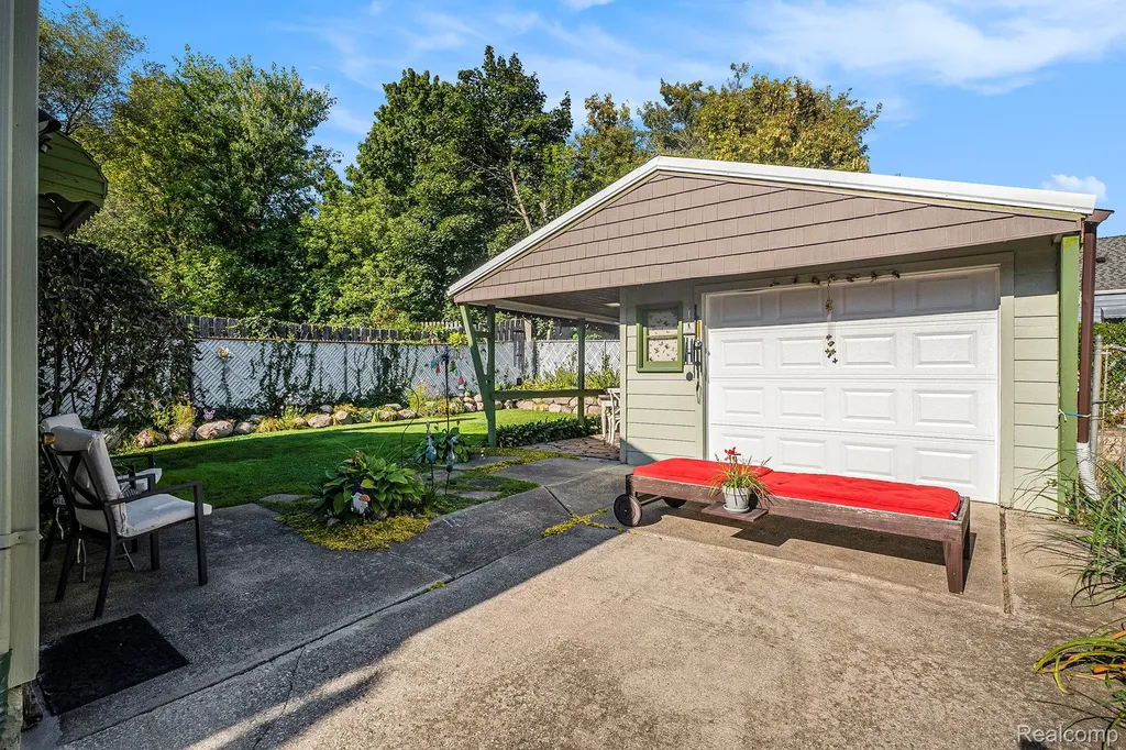 1431 Irene Avenue Flint City MI 48503