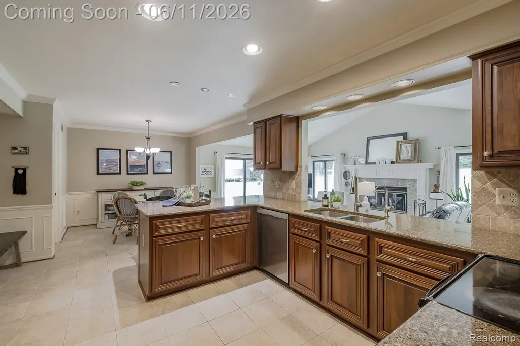 6563 Sun Valley Drive Independence Charter Township MI 48348
