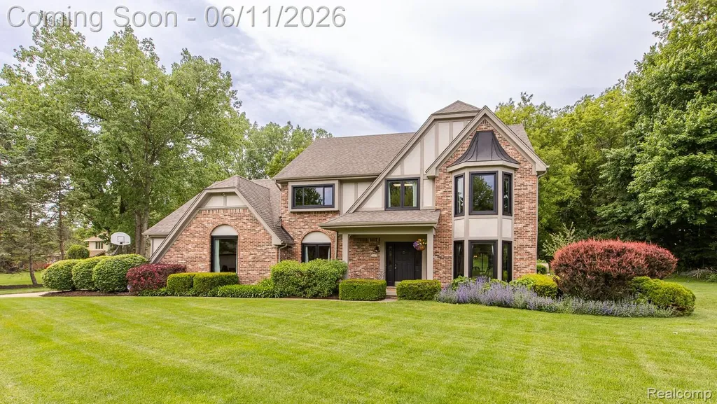 6563 Sun Valley Drive Independence Charter Township MI 48348