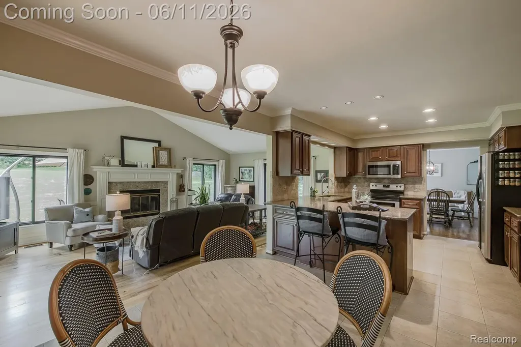 6563 Sun Valley Drive Independence Charter Township MI 48348
