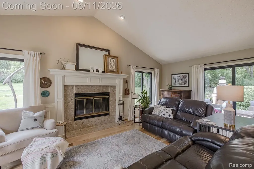 6563 Sun Valley Drive Independence Charter Township MI 48348