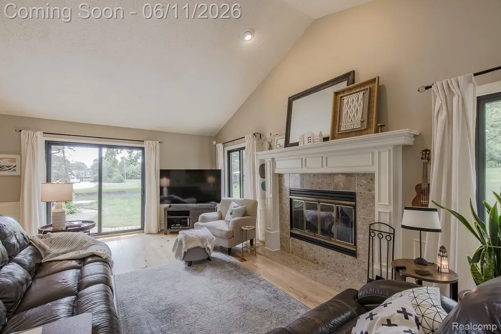 6563 Sun Valley Drive Independence Charter Township MI 48348
