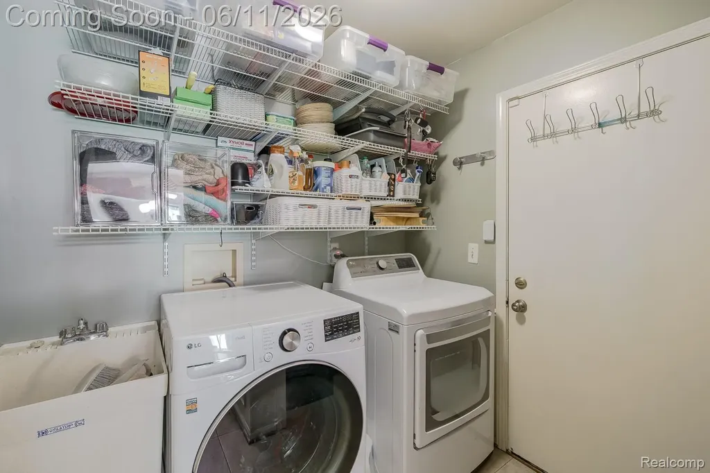 6563 Sun Valley Drive Independence Charter Township MI 48348