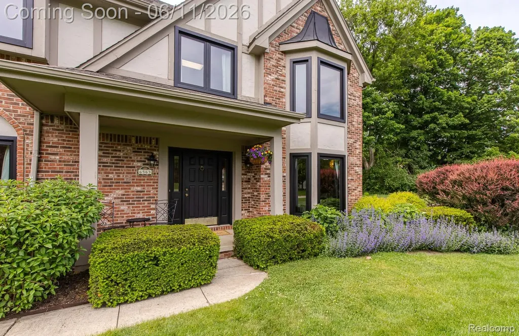 6563 Sun Valley Drive Independence Charter Township MI 48348