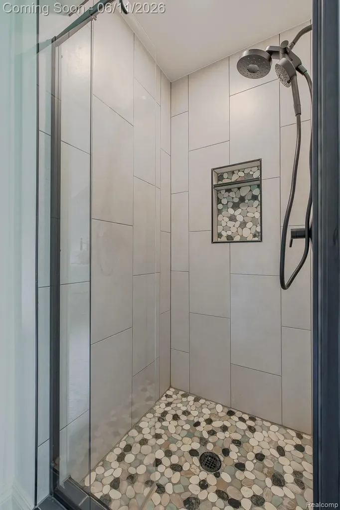 6563 Sun Valley Drive Independence Charter Township MI 48348