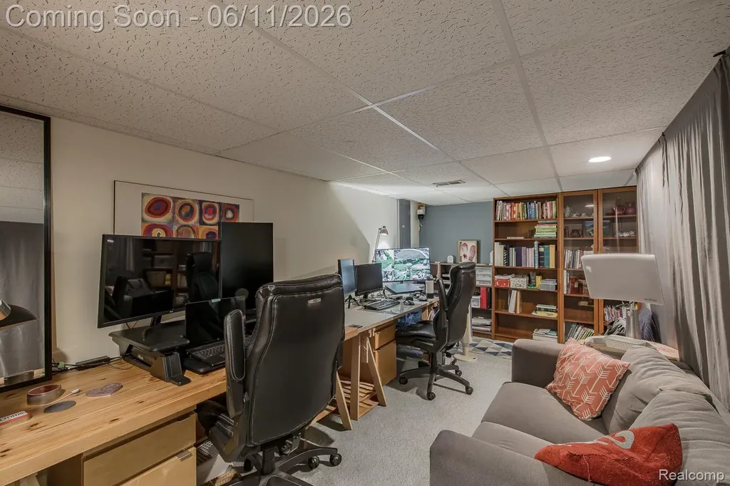 6563 Sun Valley Drive Independence Charter Township MI 48348