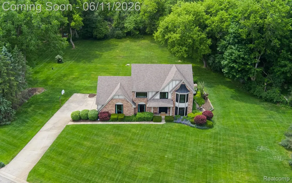 6563 Sun Valley Drive Independence Charter Township MI 48348