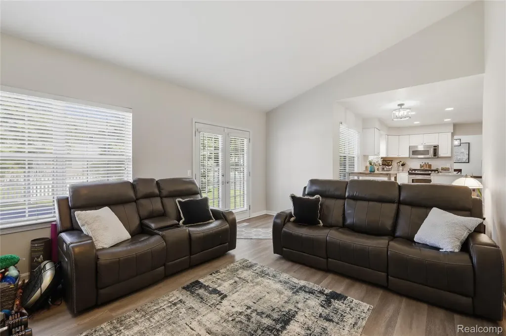 46604 Aarons Way Canton Charter Township MI 48188