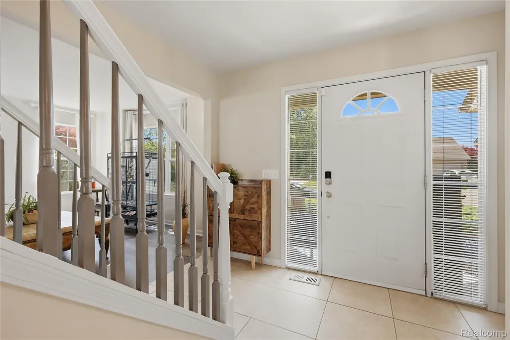 46604 Aarons Way Canton Charter Township MI 48188