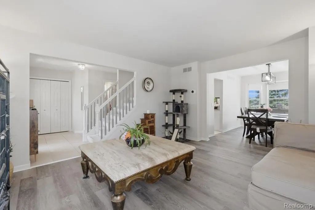 46604 Aarons Way Canton Charter Township MI 48188