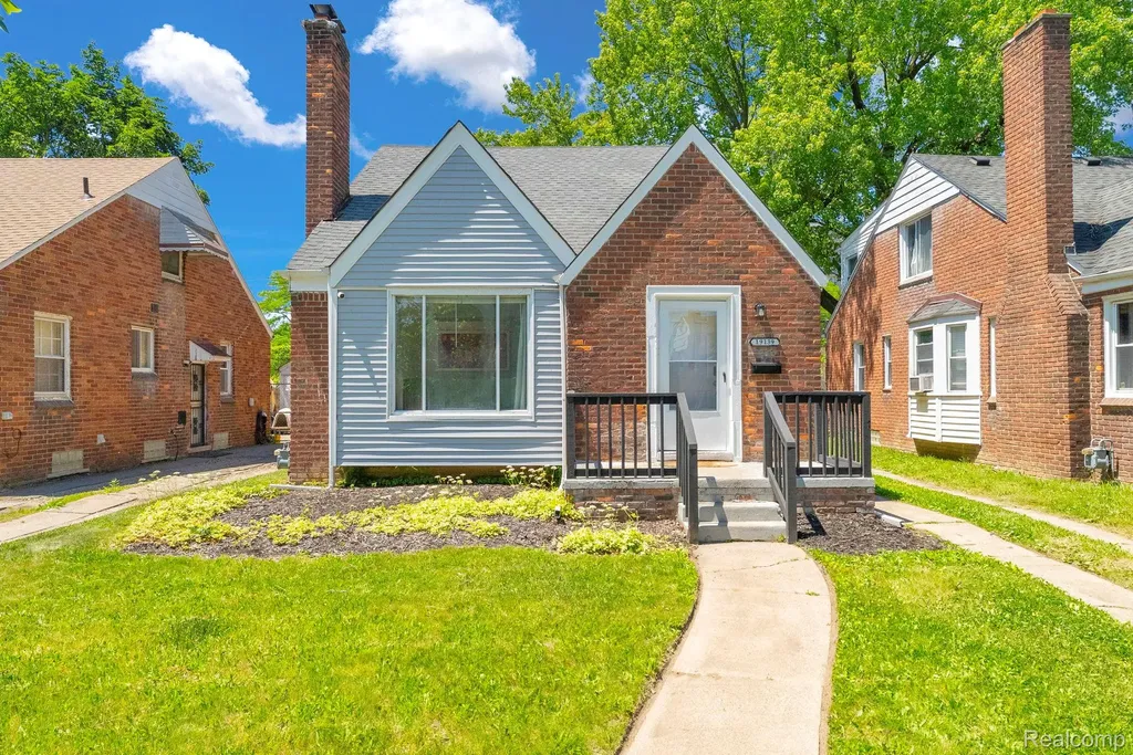 19139 Plainview Avenue Detroit City MI 48219