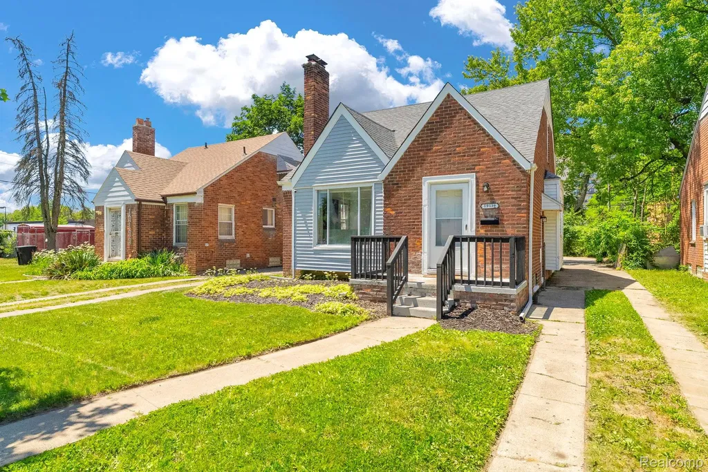 19139 Plainview Avenue Detroit City MI 48219
