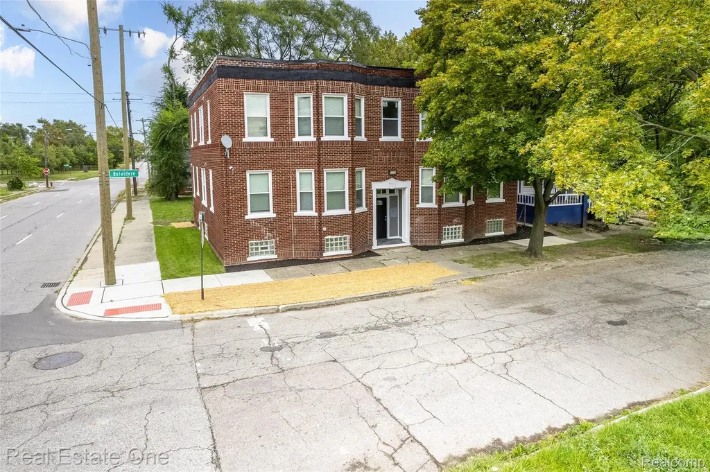 2282 Belvidere Street Detroit City MI 48214