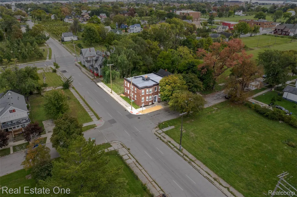 2282 Belvidere Street Detroit City MI 48214
