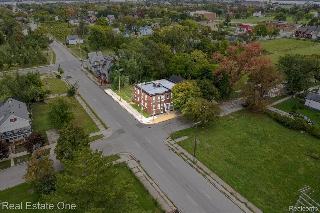 2282 Belvidere Street Detroit City MI 48214