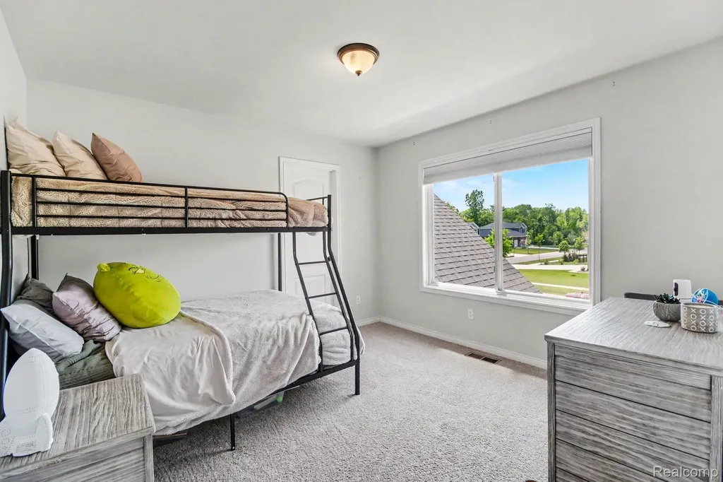 5531 Morgan Lake Drive Independence Charter Township MI 48348