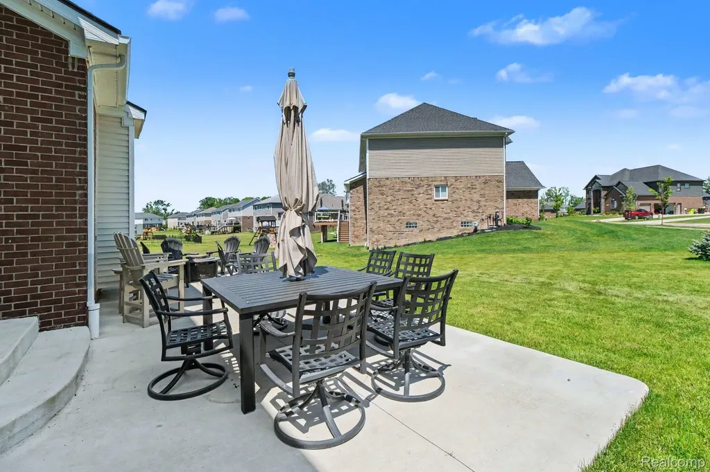 5531 Morgan Lake Drive Independence Charter Township MI 48348