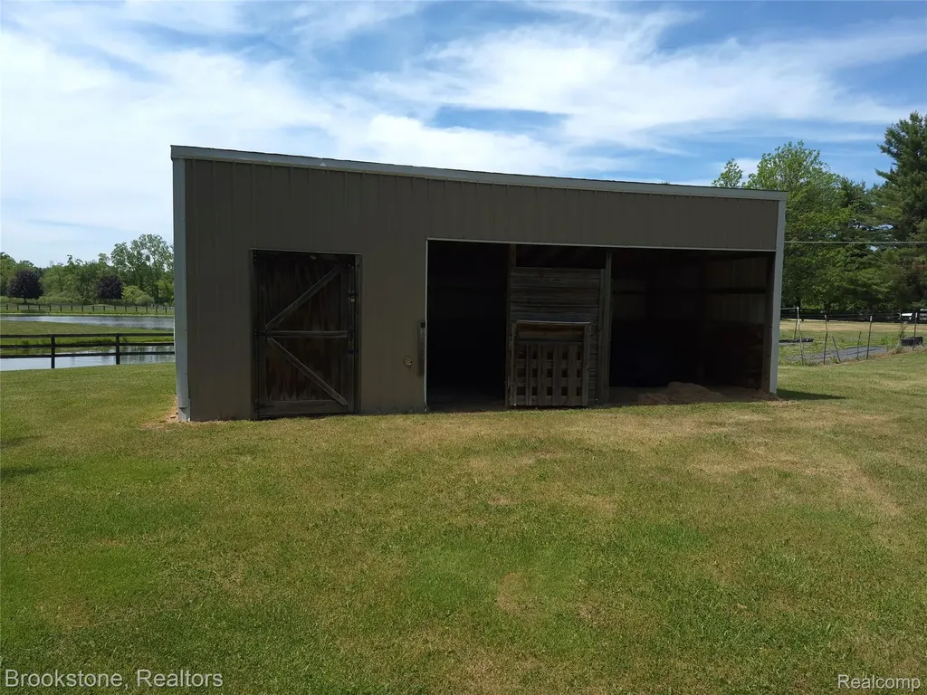 5910 Spring Valley Lane Dryden Township MI 48428
